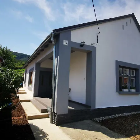Petőfi 17 Casa de Férias Badacsonytomaj